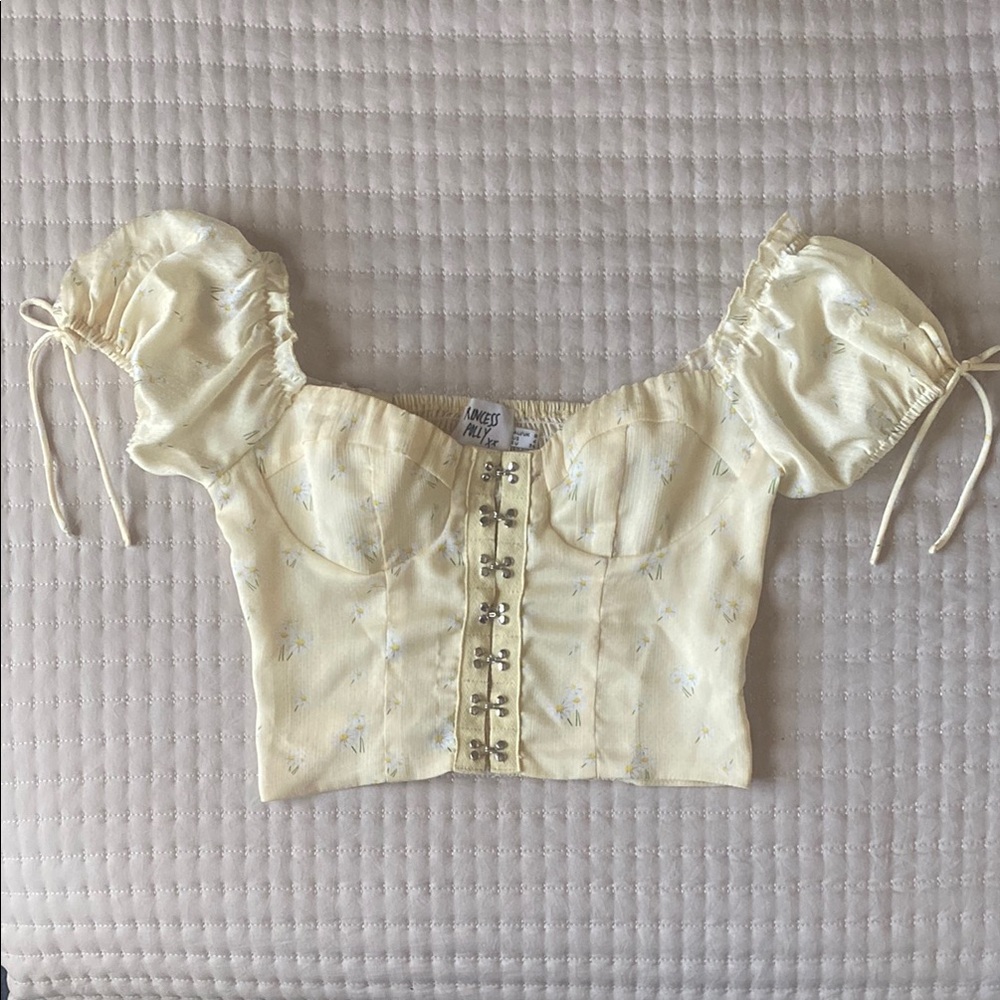 Princess Polly - Butter Yellow White Floral Puff Sleeve Hook & Eye Blouse Top